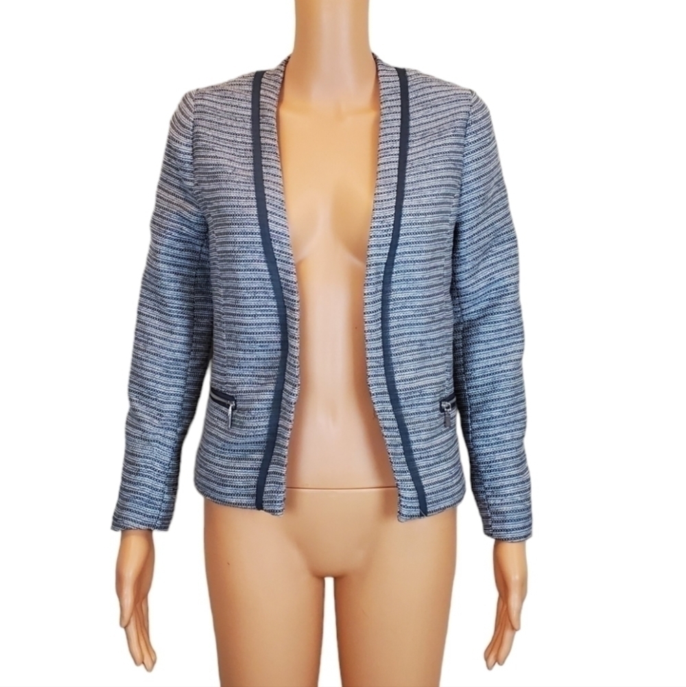 H & M grey long sleeve tweed open front blazer jacket